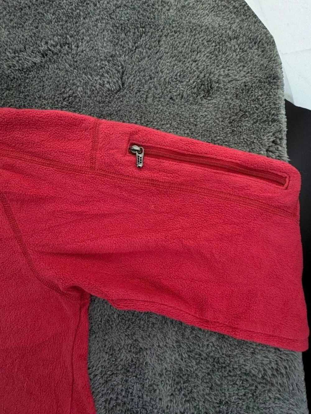 Patagonia Women’s Jacket Adult Fleece Red Hooded Small Full Zip W/ Logo, Pockets